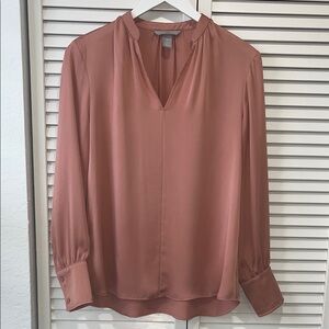 Elegant Women's Blouse in Soft Pink